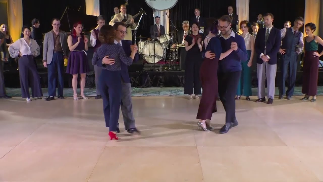 Dee & Kate - Pure Bal Finals, CalBal 2019, spotlight