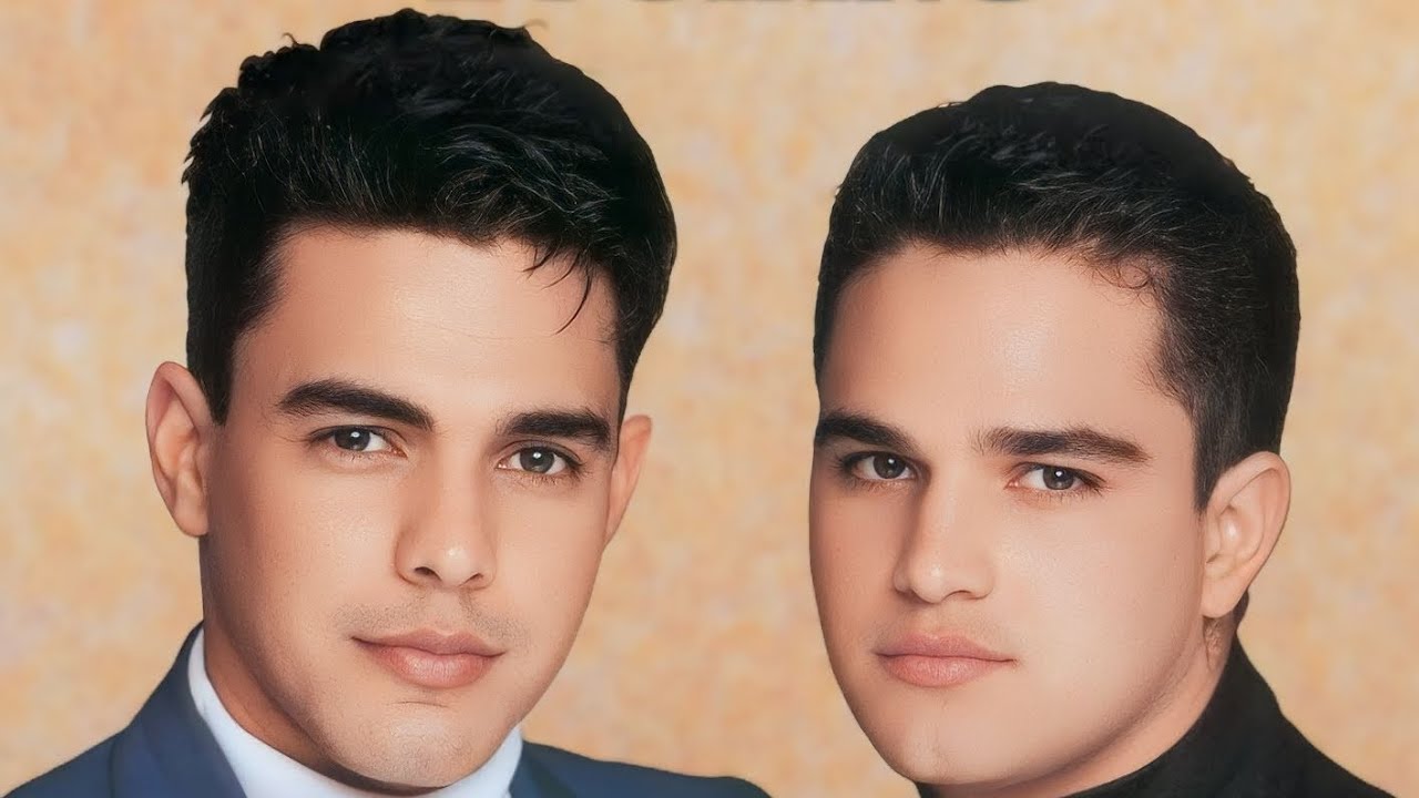 OLHOS DE LUA - Zez&eacute; di Camargo & Luciano