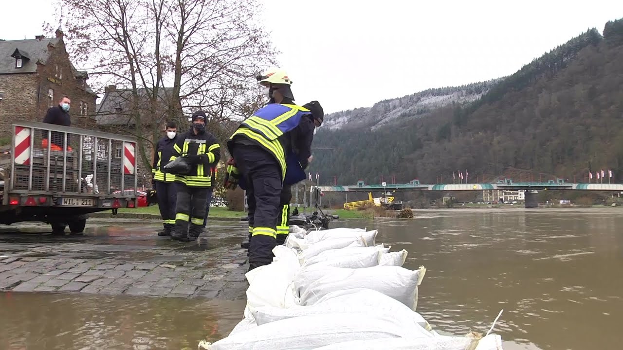 Hochwasser fordert Feuerwehr an der Mosel - Wochenendimpressionen