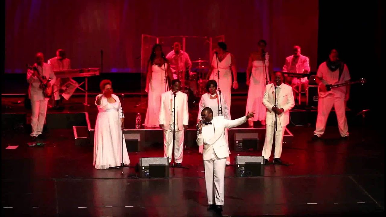 GOLDEN VOICES OF GOSPEL - Walking in Memphis - Gospelversion