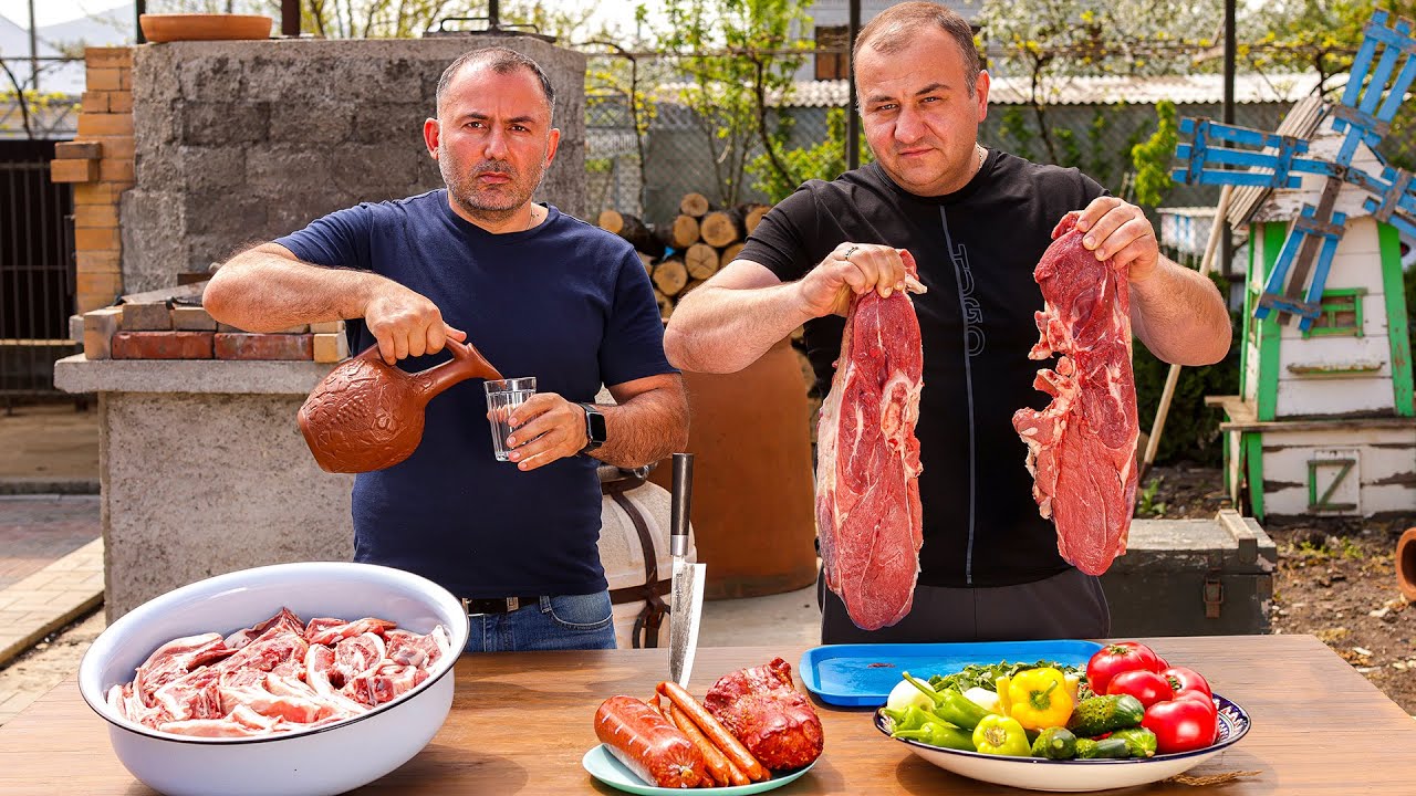 МЯСНОЕ РАГУ с КОПЧЕНЫМИ КОЛБАСКАМИ.