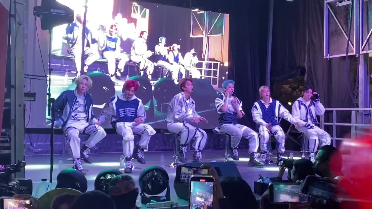 P1Harmony (피원하모니) - 'If You Call Me' in Los Angeles, Christmas Tree Lane Park