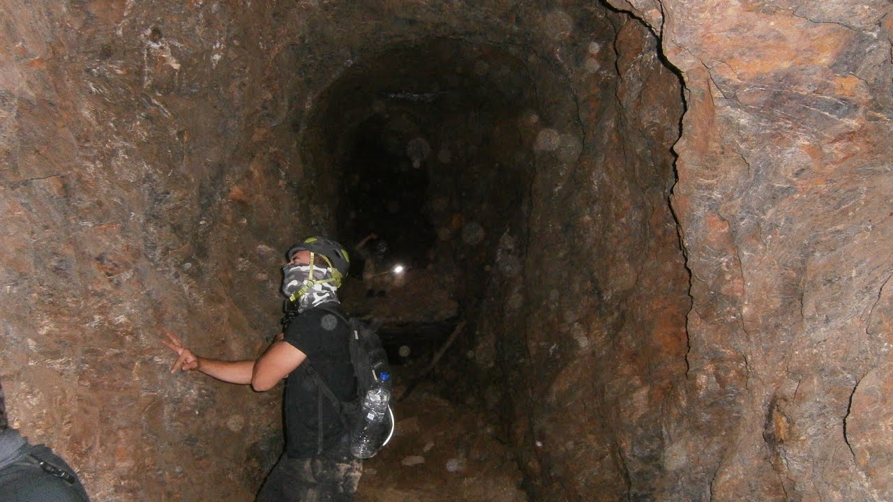 Mine PARON | &Mu;&epsilon;&tau;&alpha;&lambda;&lambda;&epsilon;&upsilon;&tau;&iota;&kappa;ή &Sigma;&tau;&omicron;ά &Pi;&Alpha;&Rho;Ώ&Nu;