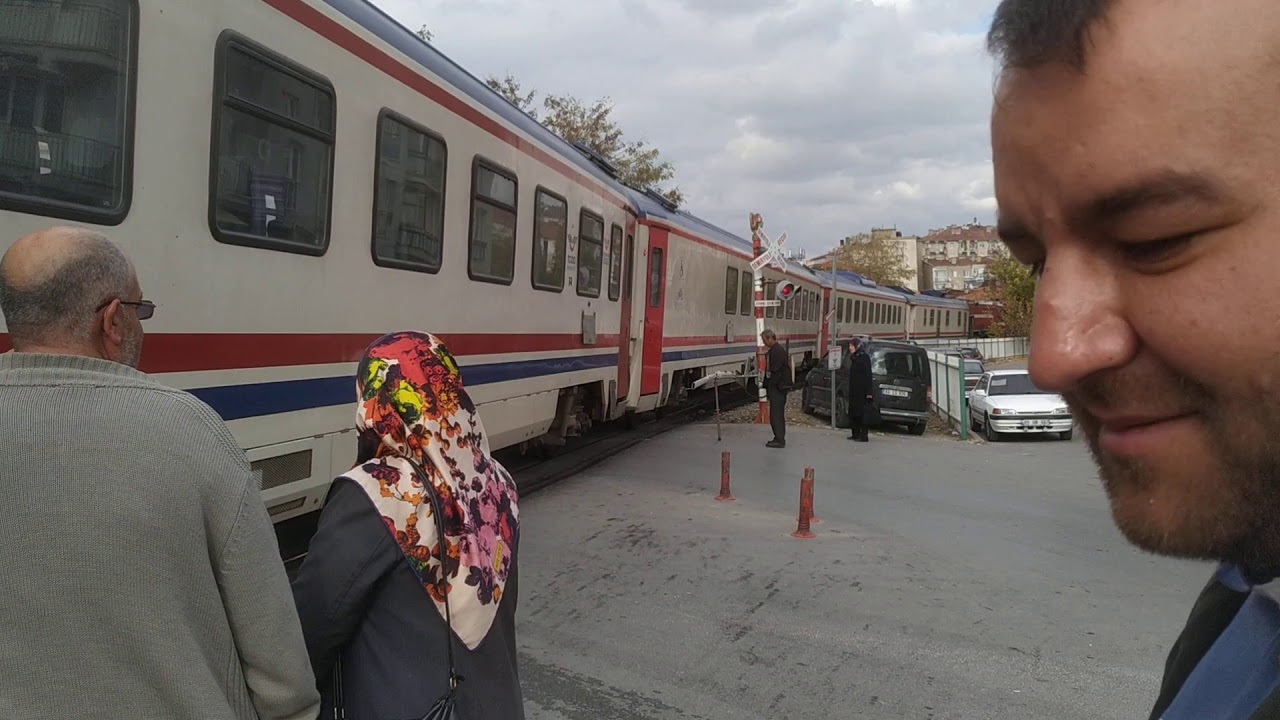 Uşak treni