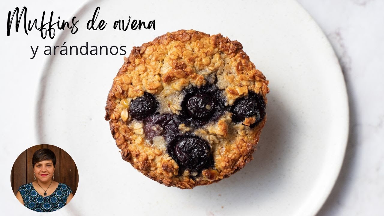 Muffins de avena y ar&aacute;ndanos
