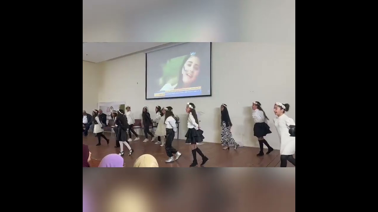 حفل تكريم المعلمين المتقاعدين...طالبات مدرسة الفاروق الفريديس💖