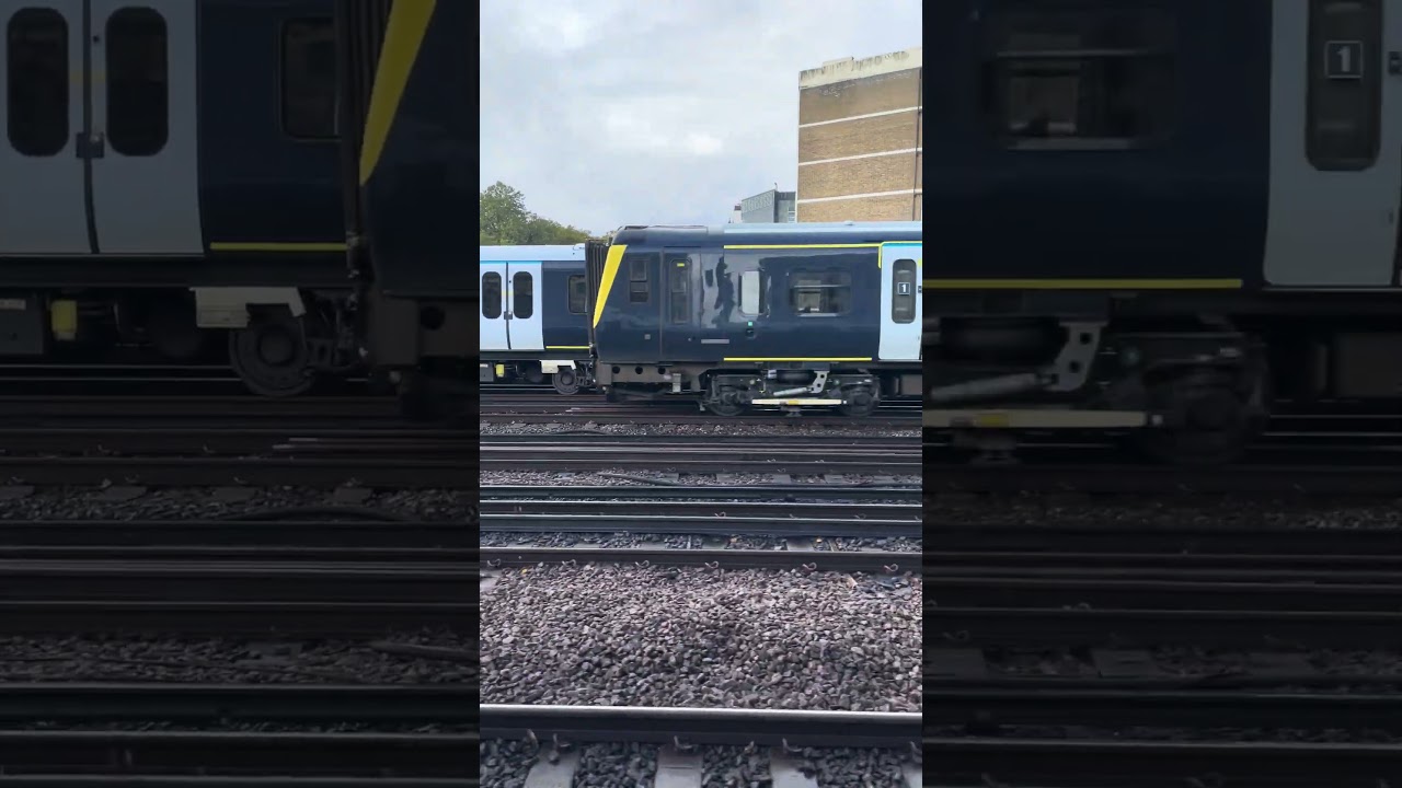 Pulling into London Waterloo #shorts#train #london