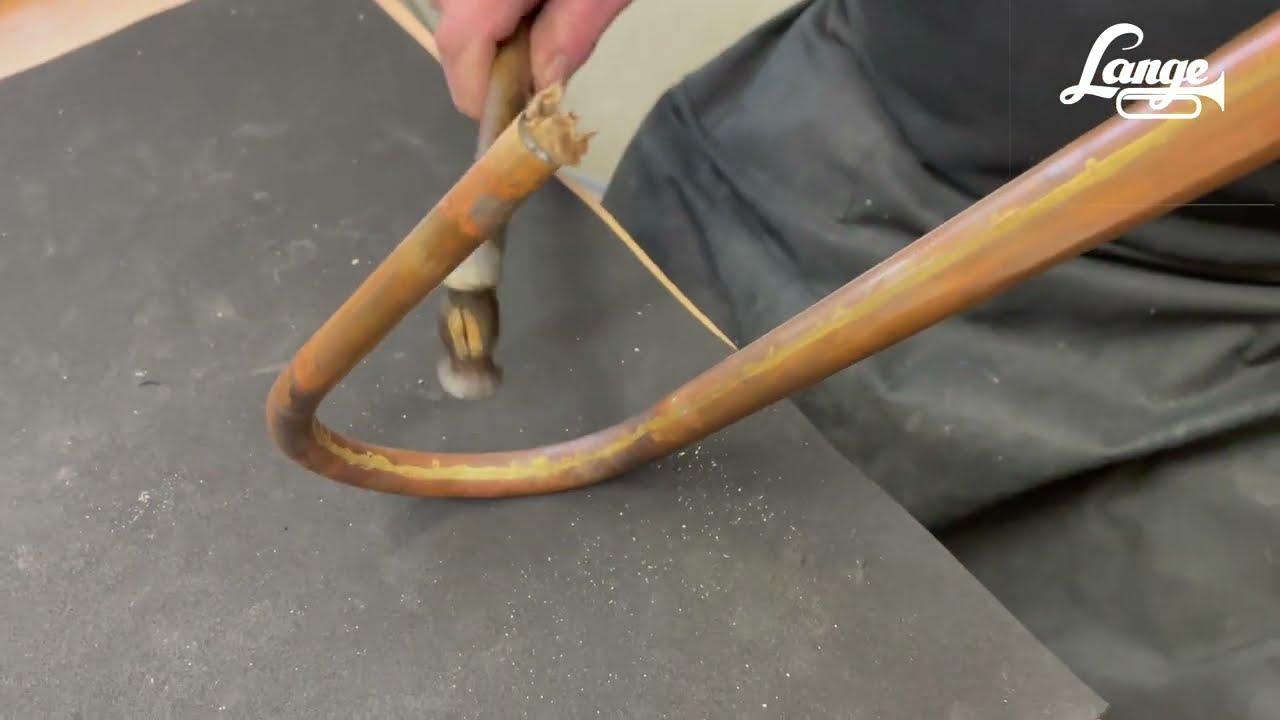 Trompetenbau im Musikhaus Lange