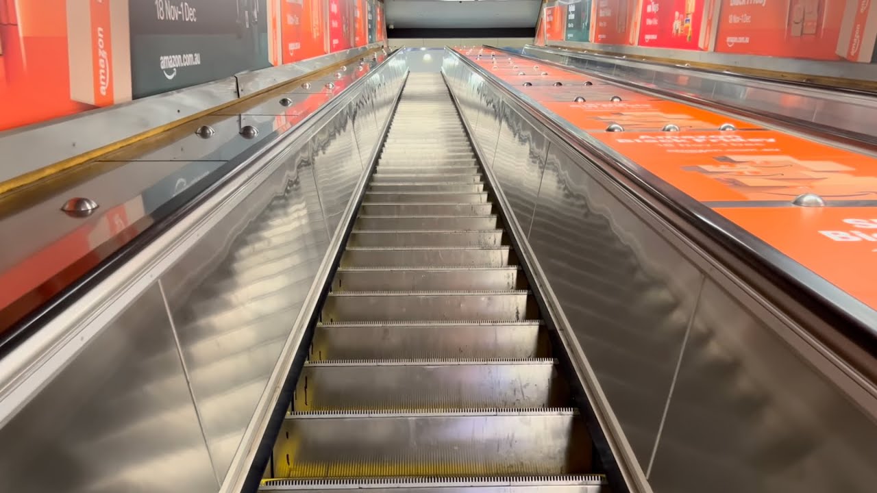 Sydney, Australia. 4x OLD OTIS Escalator Ride at Bondi Junction Metro Line T4 Station