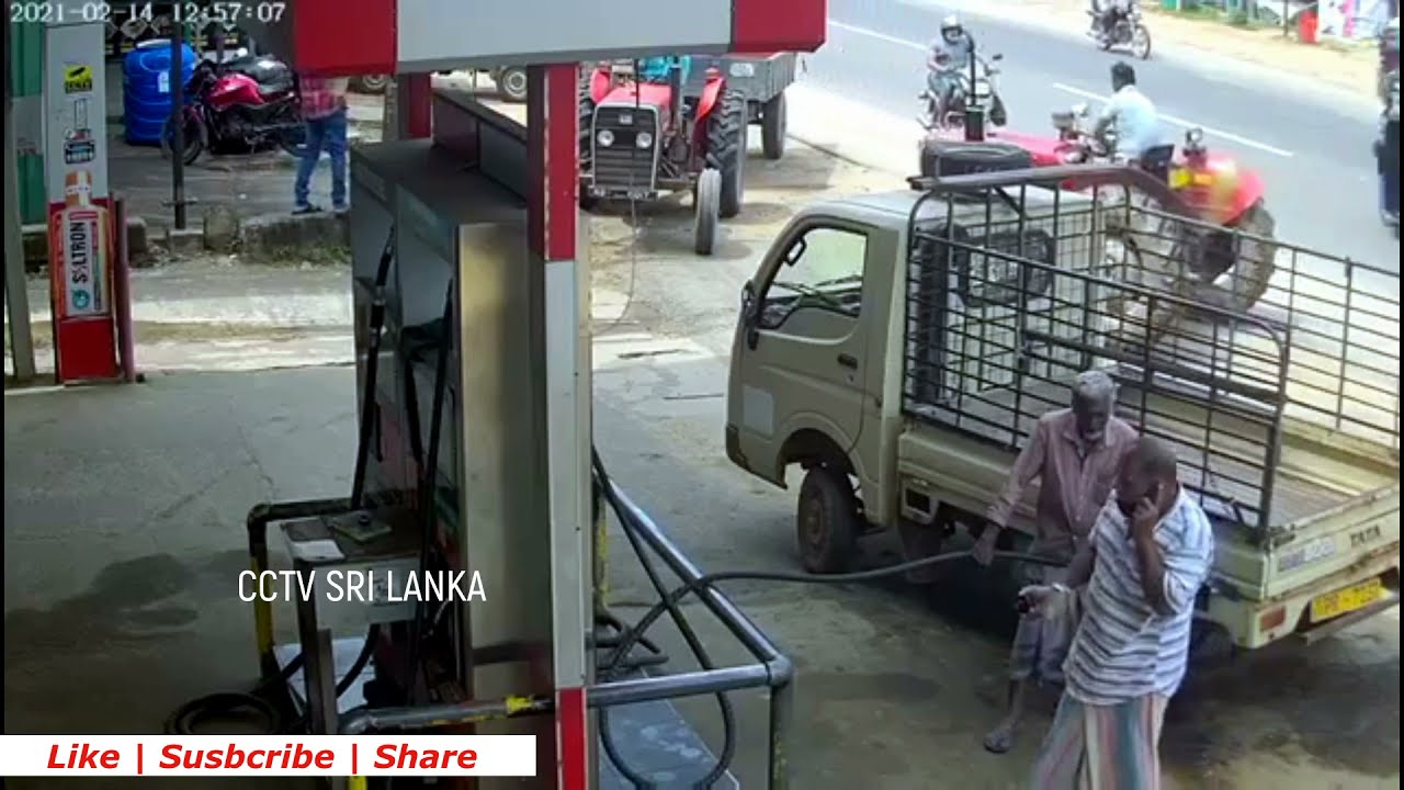 CCTV Sri Lanka - Accident two boys to tractor in sammanthurai Sri Lanka