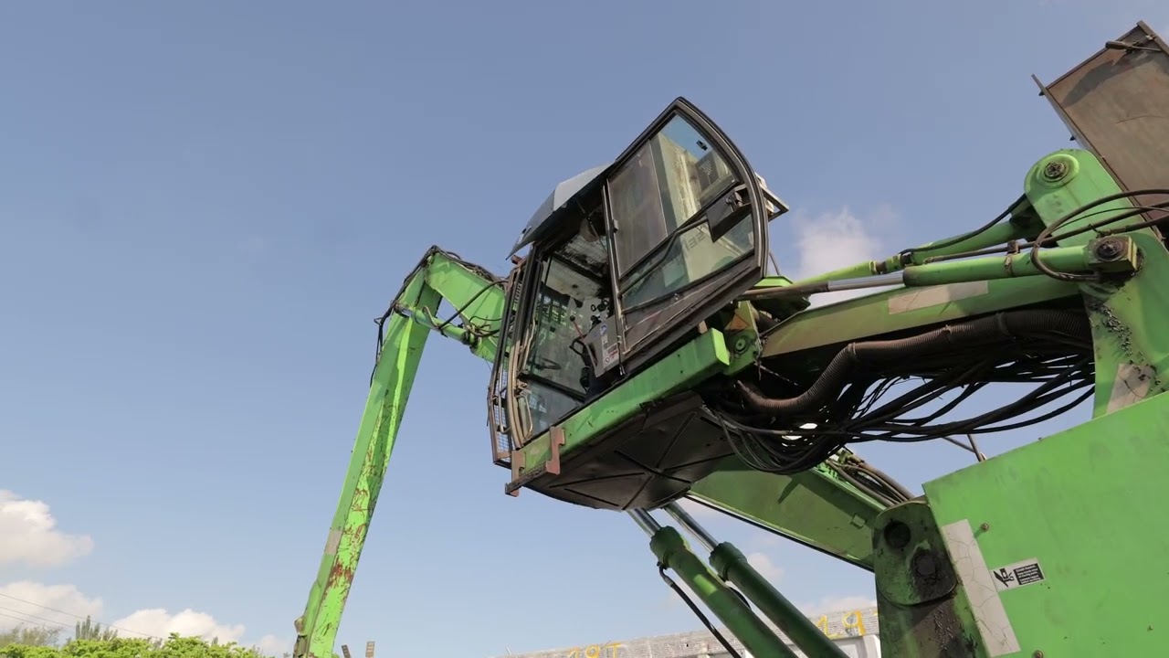 ''Amassive trailer full of dangerous sheets...and the shredder devoured it all''