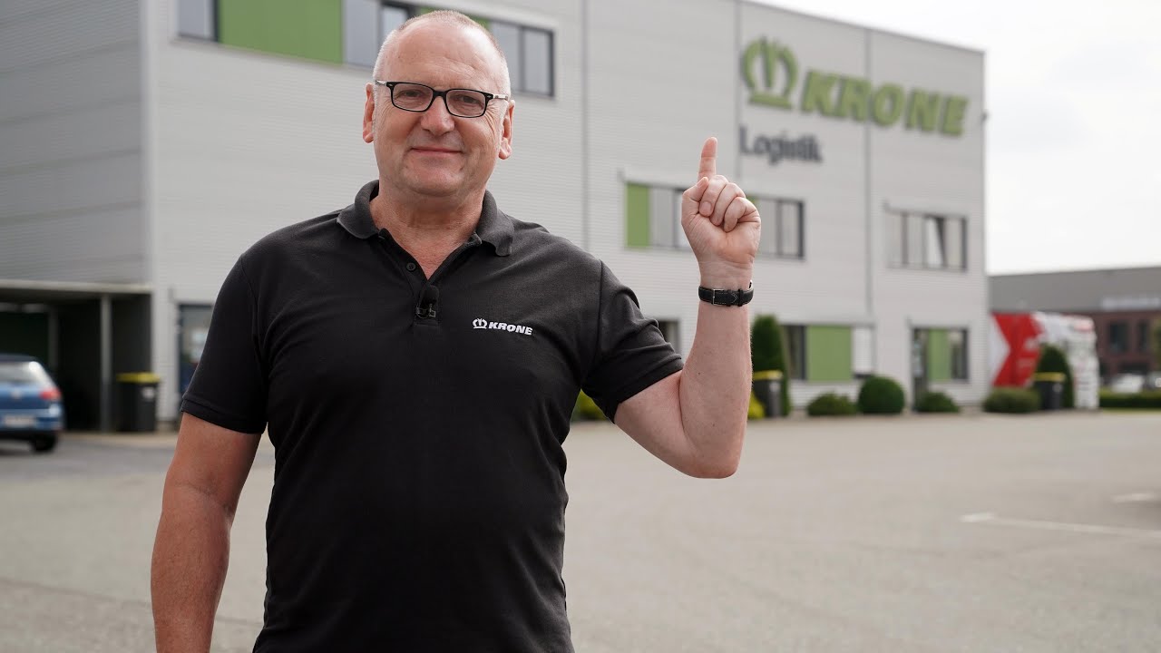How are KRONE agricultural machines loaded? A visit to the KRONE company in Spelle | KRONE TV