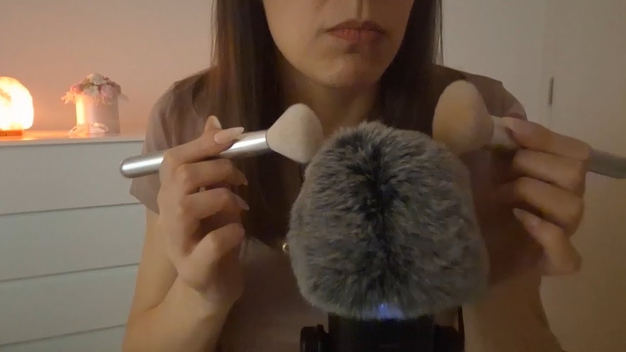 ASMR Q&A Specijal 🤍 Fluffymic Scratching + Brushing 