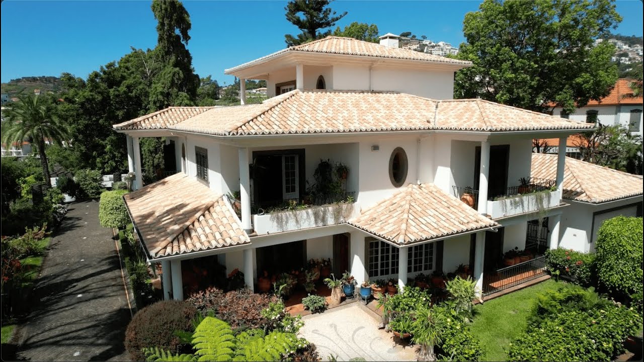 Quinta dos Cedros: MANOR HOME WITH SEA AND MOUNTAIN VIEWS...