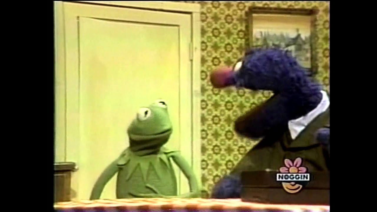 Classic Sesame Street - Grover Sells Toothbrushes