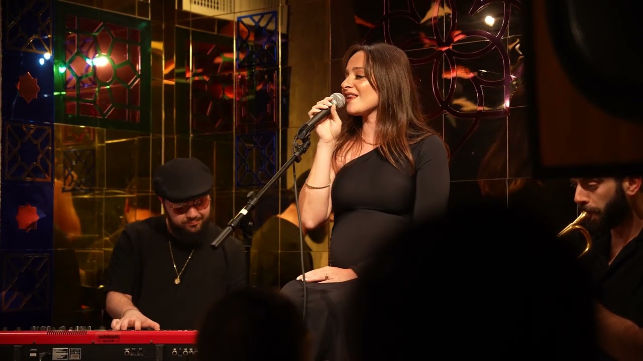 Nicole Raviv - La Vie En Rose (Live At The Tarab)