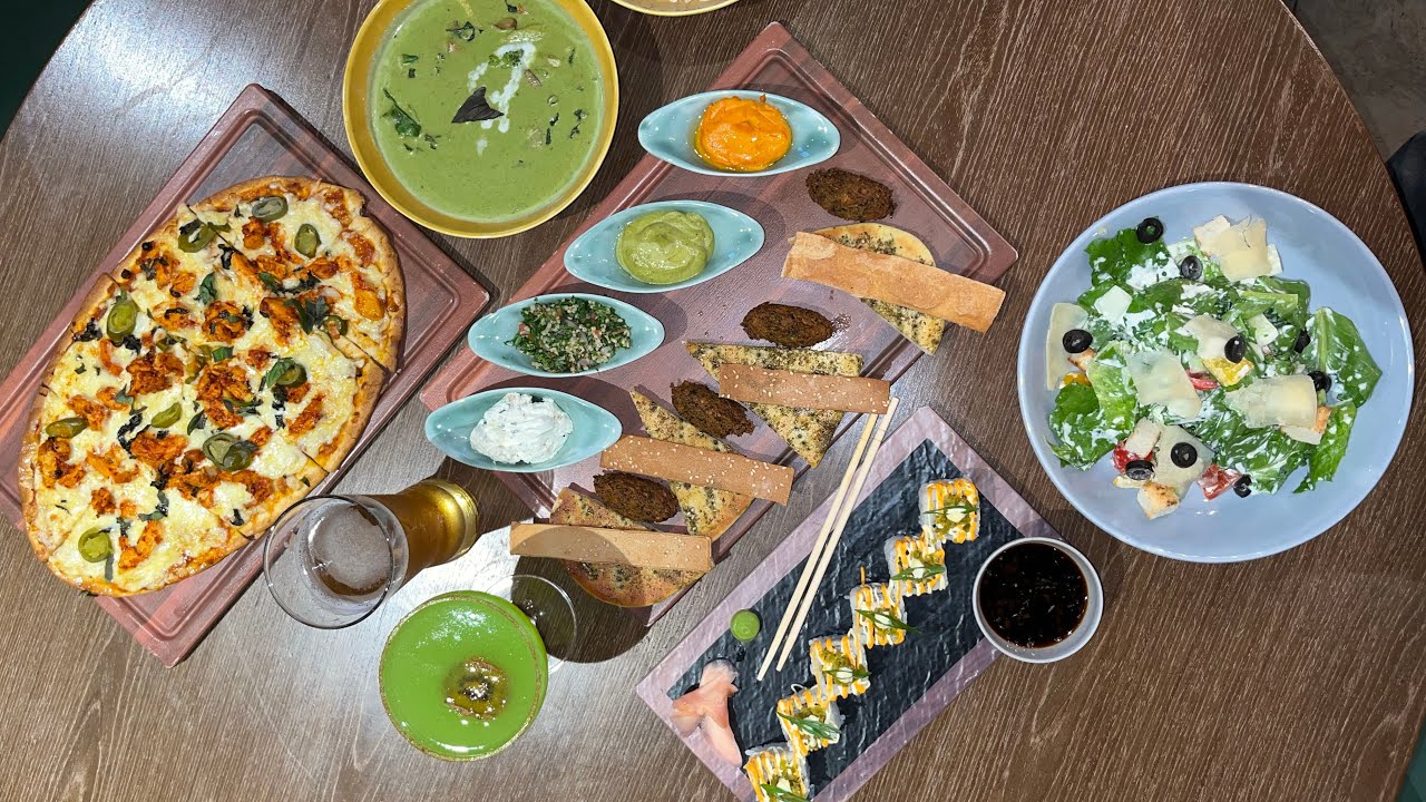 Nock Nock Resto Bar | Sizer Salad | Thai curry | sushi | Craft Beer | Pizza | lebanese platter | bar