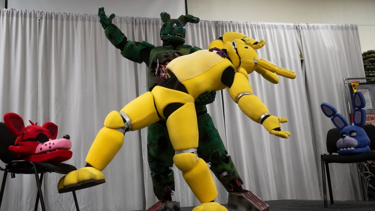 Fnaf COSPLAY Performance: 