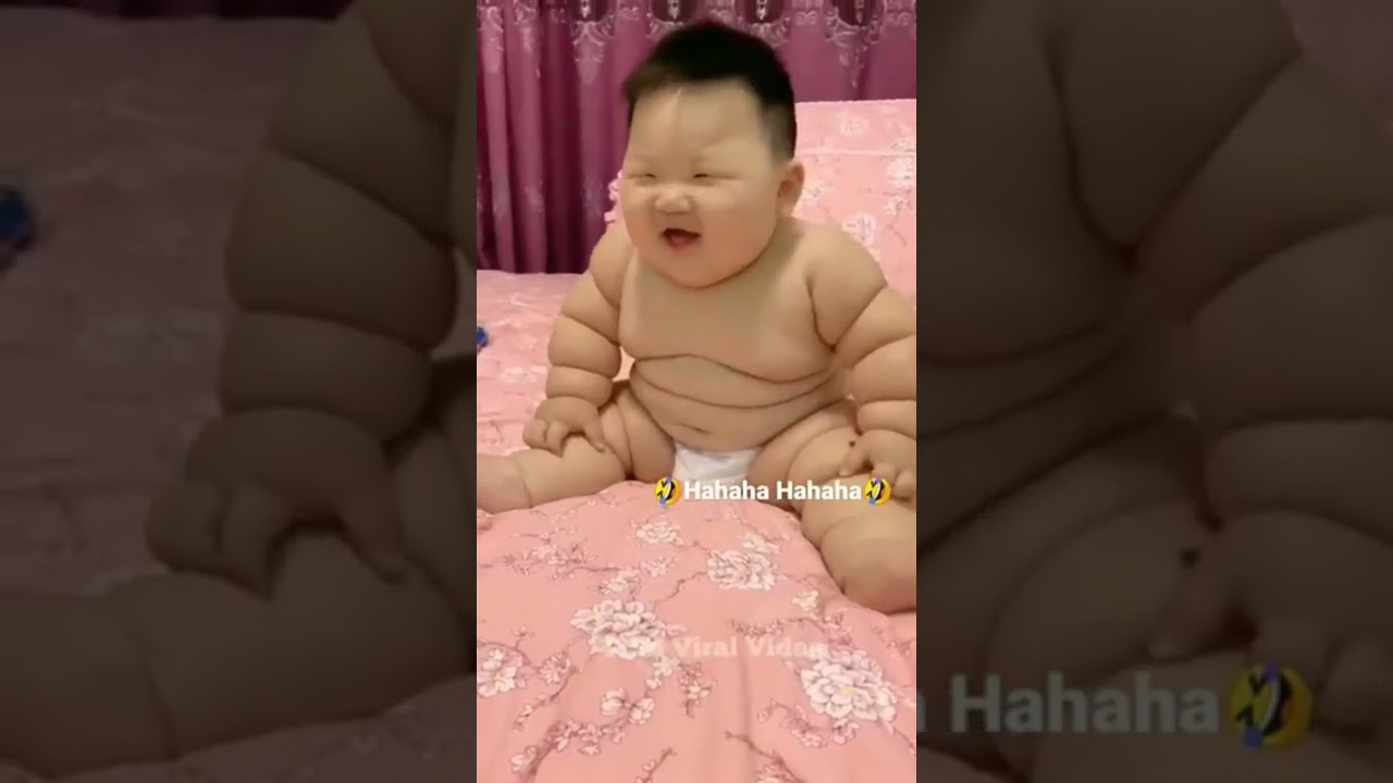#cute cute #petit b&eacute;b&eacute; #bebe #shots_video