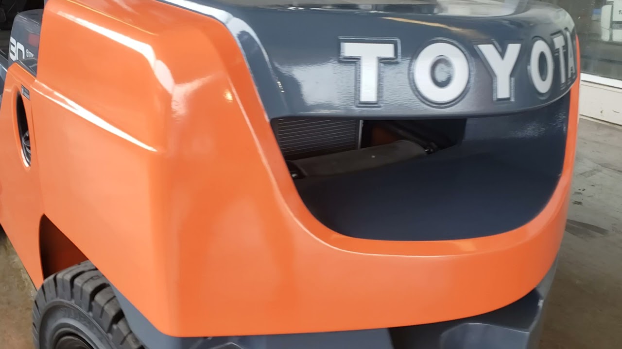 Montacarags Toyota serie 8