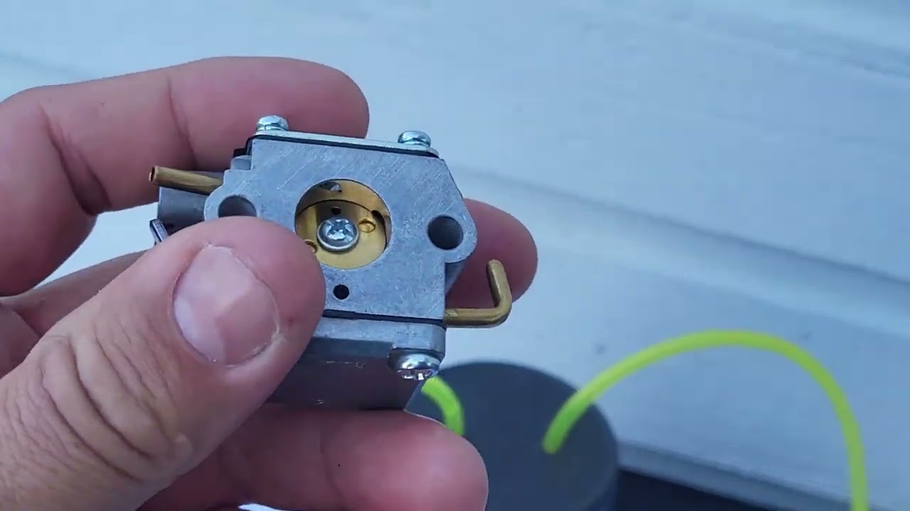 3 fuel lines and a seperate primer bulb