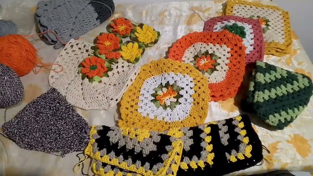  Marido fez cirurgia...deu ruim por aqui. Produção parada! Trilhos, bolsas,tapetes.