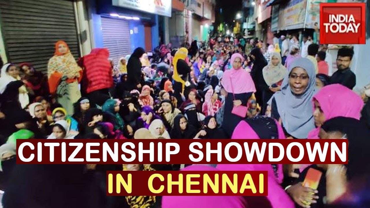 Police Lathicharge Anti-CAA Protesters Demonstrating in Washermanpet, Chennai