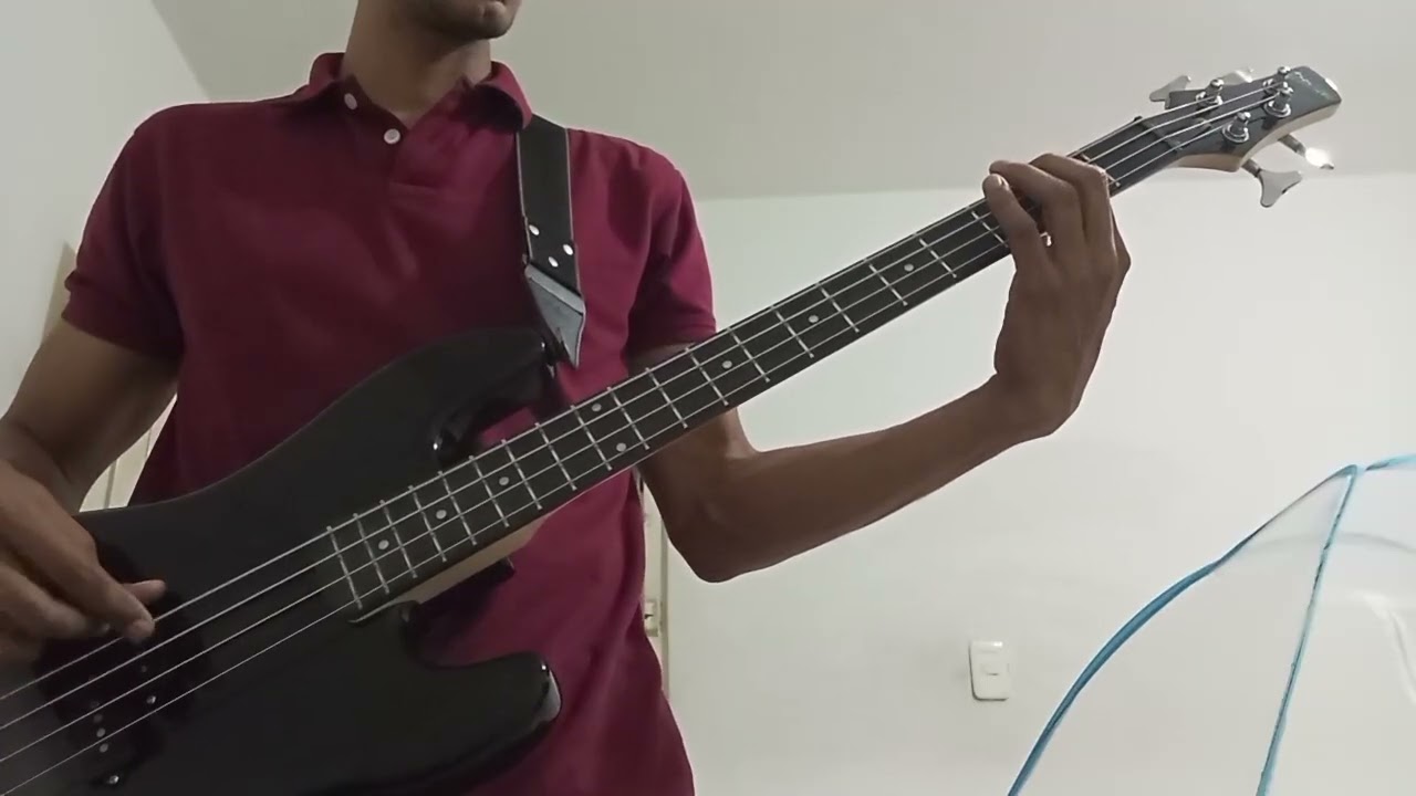 Tomalo - Hillsong United - Bass cover 🎸