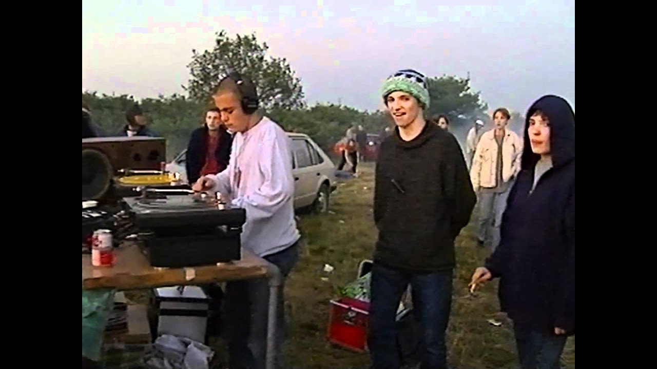 Dawn at Ridgeway Free Rave 1996 UK - Pineapple Tribe / POD / Sabbatical Sound / BDI / Jellytree