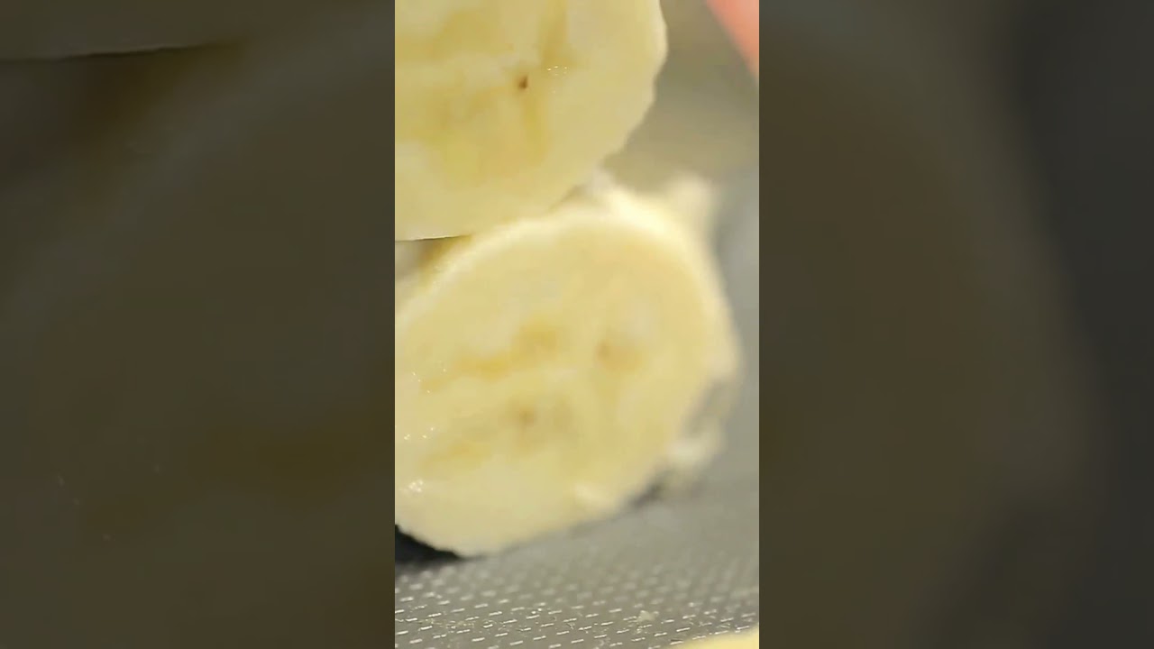 #bananas #strawberries ##berrymystery #botanyfacts #truerealhistory