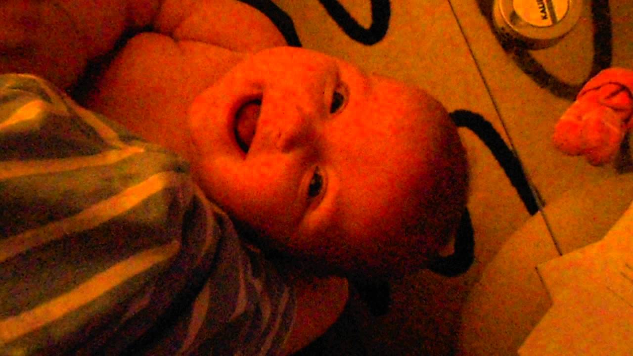 Kissing little belly