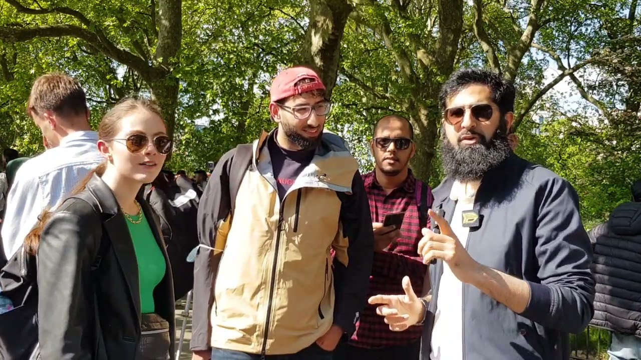 P2 I am amazed only Islam has told me this! Smile2Jannah and Visitor Girl Speakers Corner