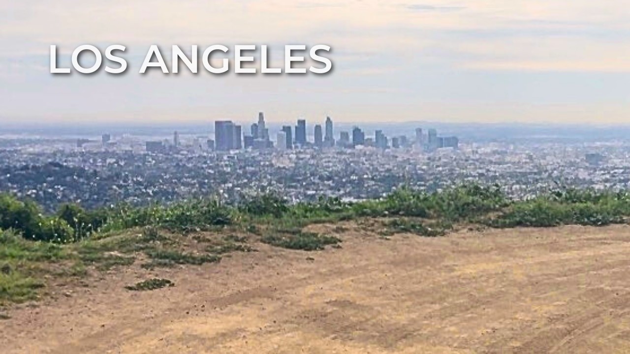Relaxing 30 Minute Walk From Top of Griffith Park to Observatory
