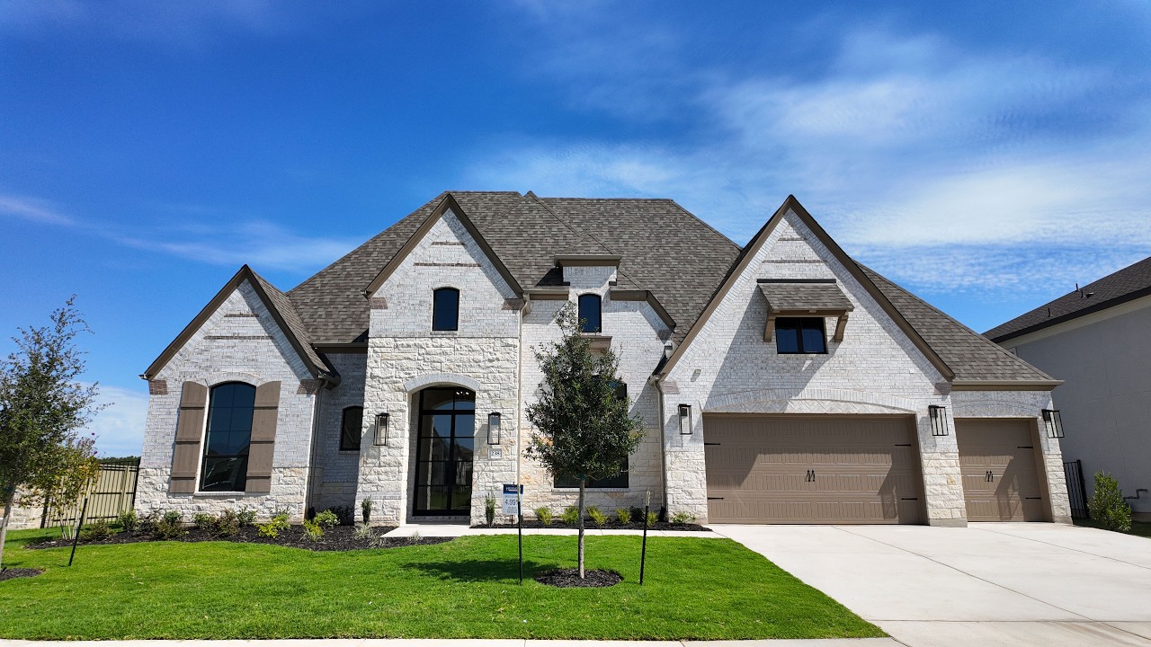 Highland Homes 272 Plan Tour | 1-Story Luxury in Santa Rita Ranch, Liberty Hill TX