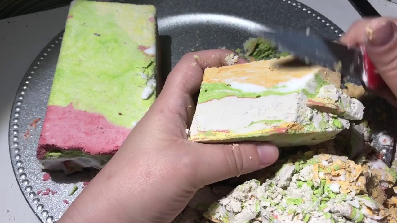 Shaving Colorful and Powdery Creations