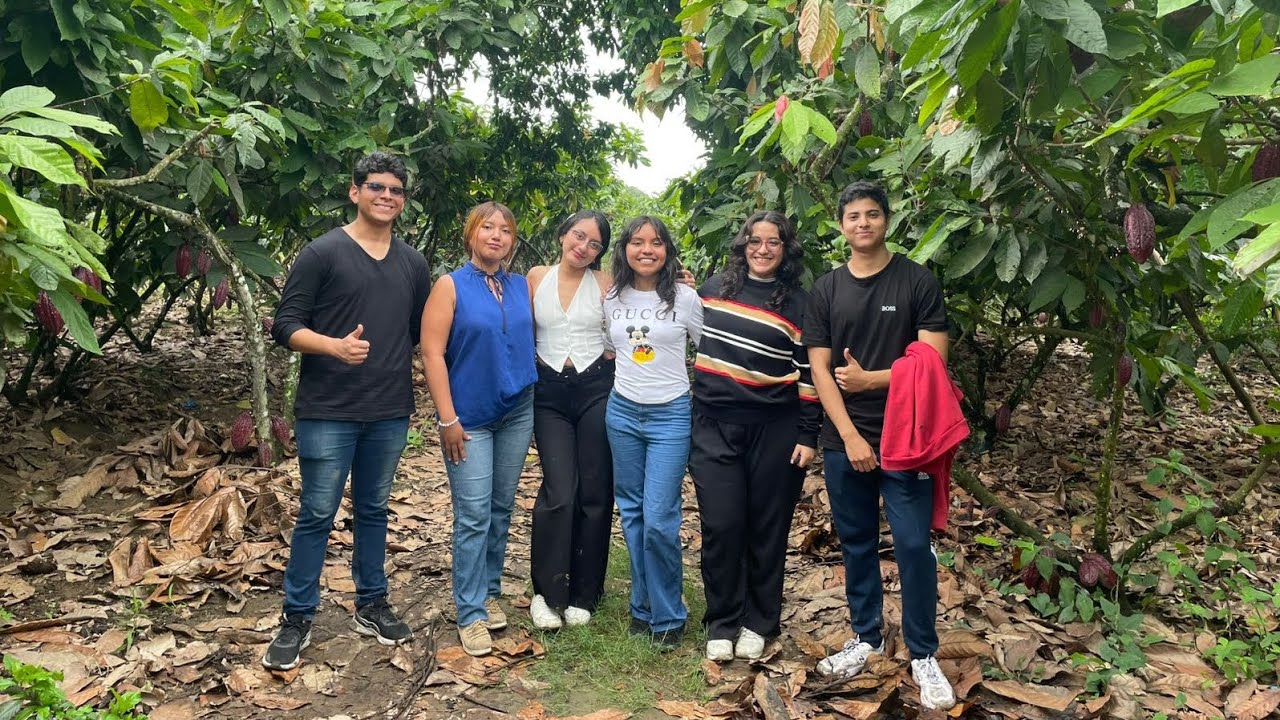 Cacao Ecuatoriano : EPS, testimonios y Comercio Justo