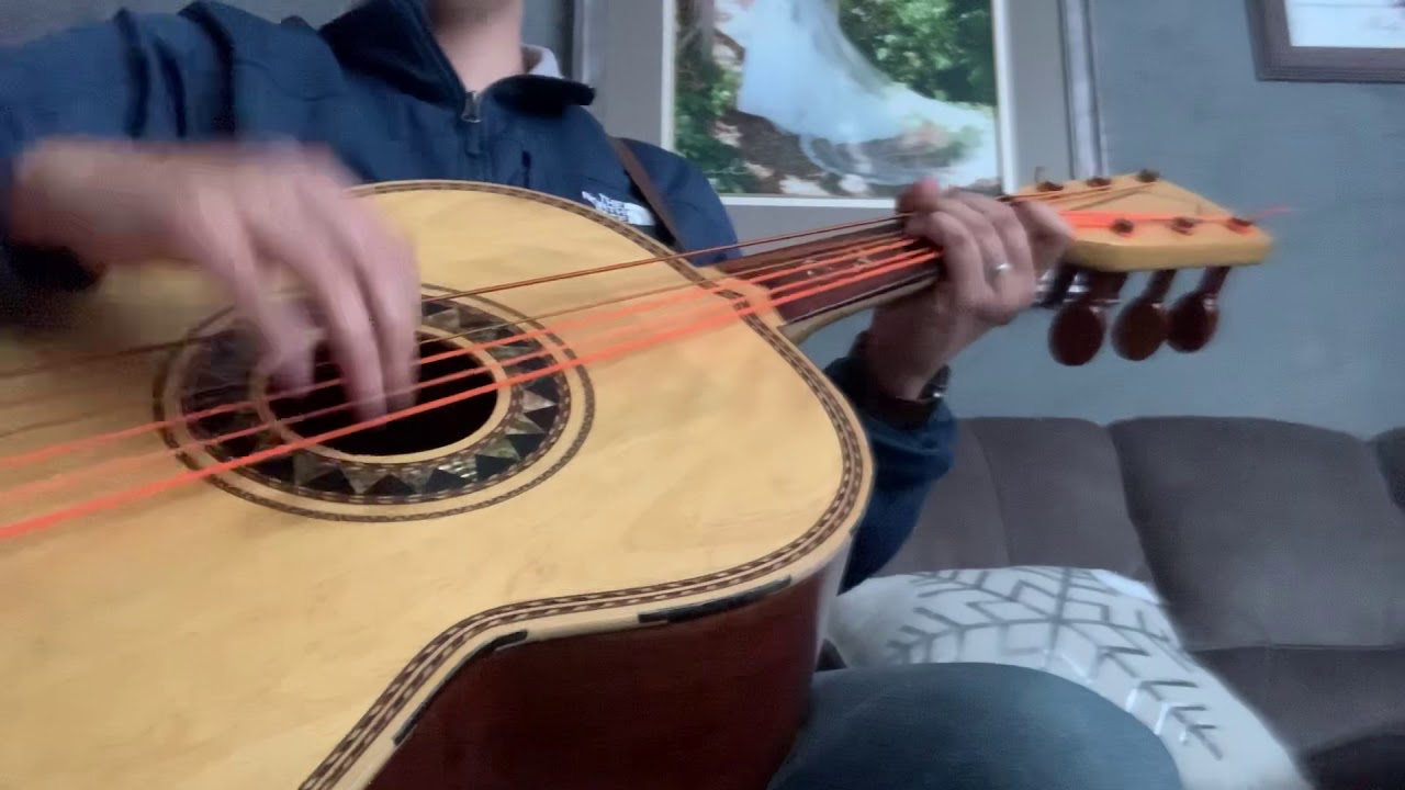Guitarron- Llamarada
