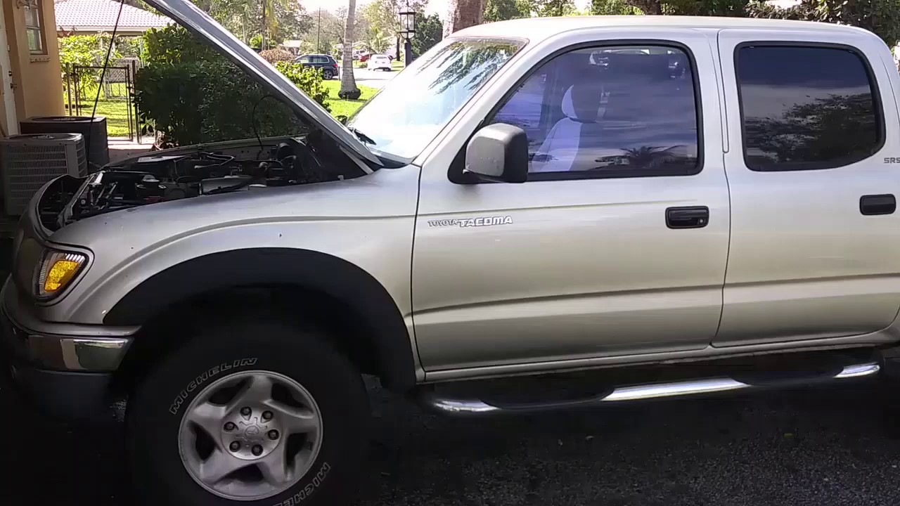 Замена топливного фильтра Toyota Tacoma 1995 - 2004.