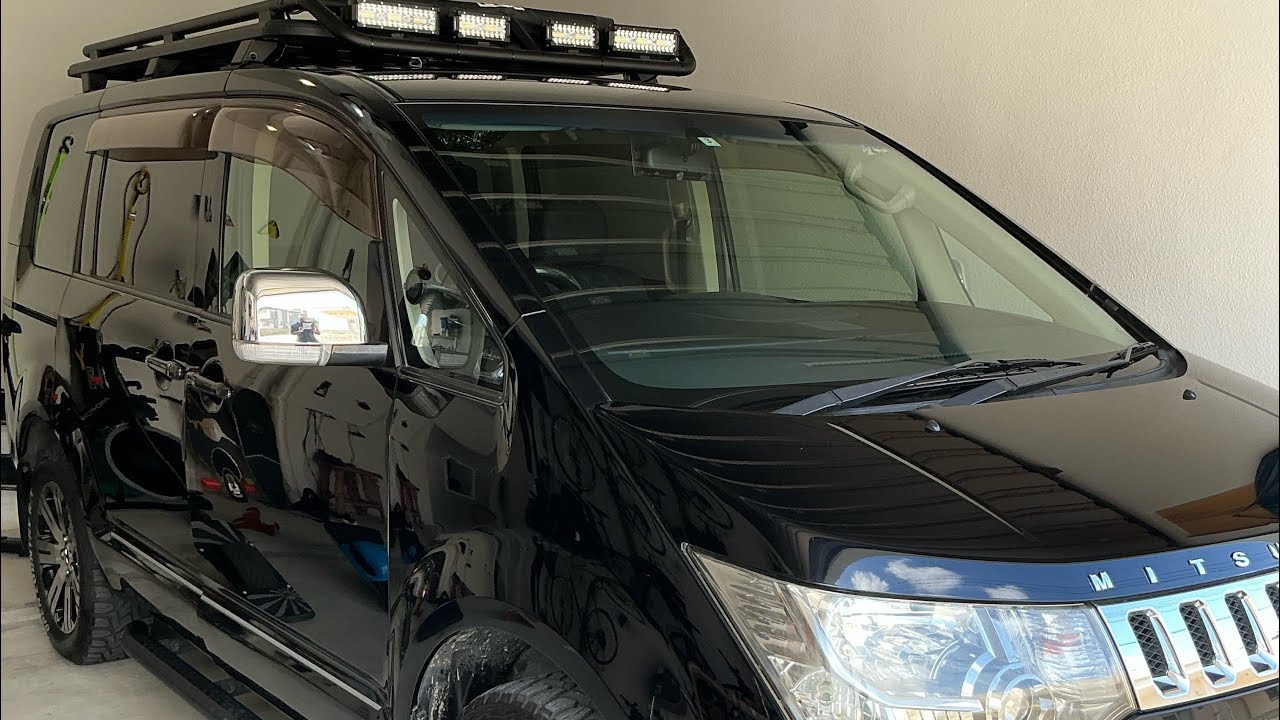 5th gen Mitsubishi Delica dashboard removal