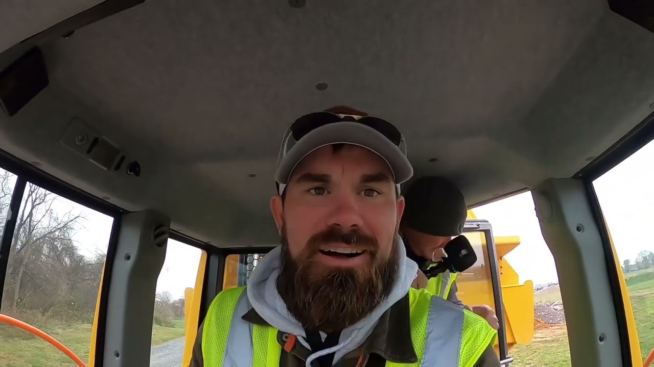 Весёлый грузовик Volvo A40G!!
