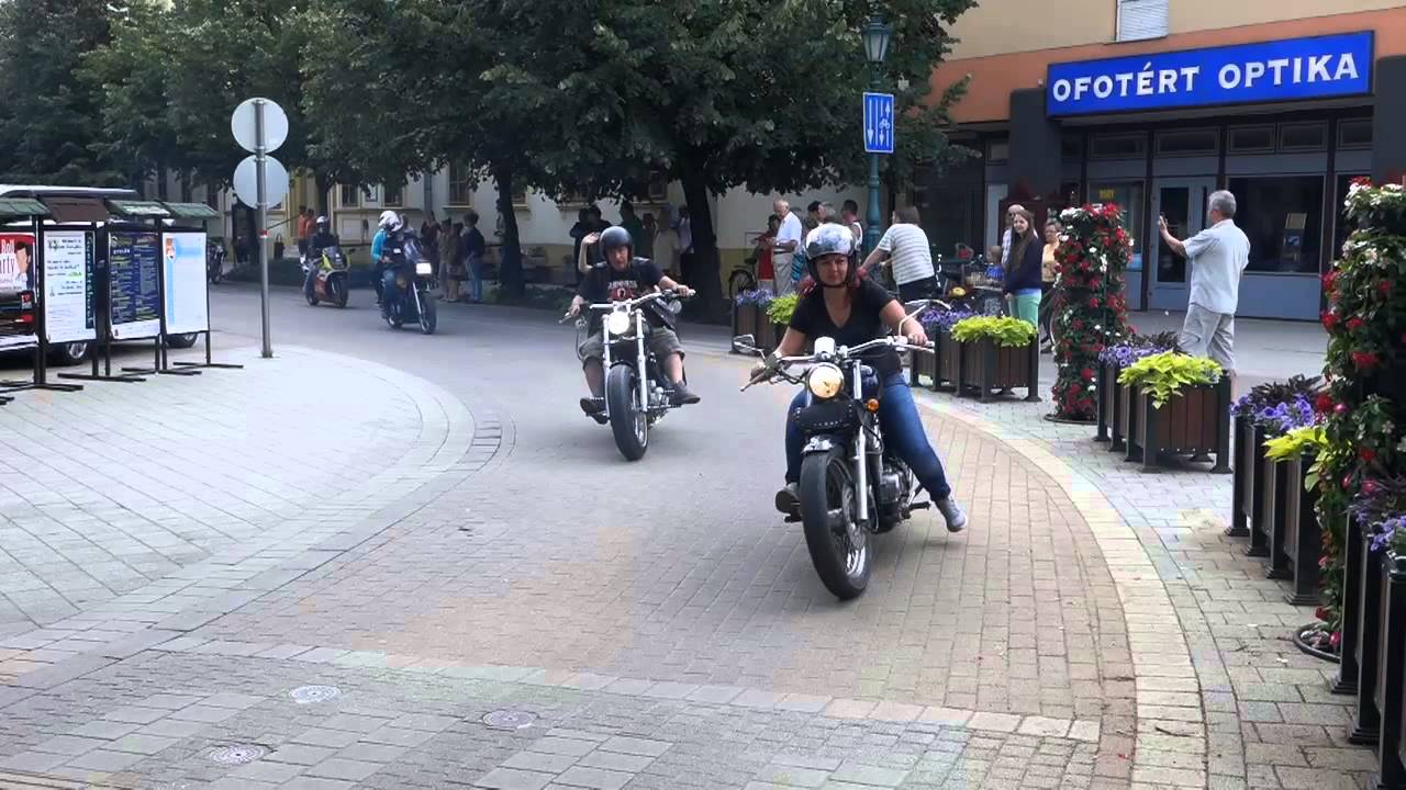 Gyula belv&aacute;ros&aacute;t is megh&oacute;d&iacute;tott&aacute;k az 50-60-as &eacute;vek &bdquo;motor-matuzs&aacute;lemei&rdquo;