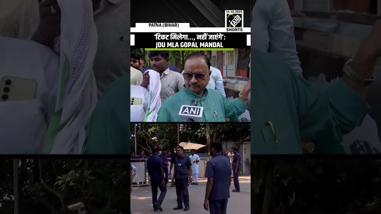 &bdquo;Chcę spotkać się z CM&rdquo;: poseł JDU Gopal Mandal siedzi przed domem CM Nitisha w ramach kampanii w...