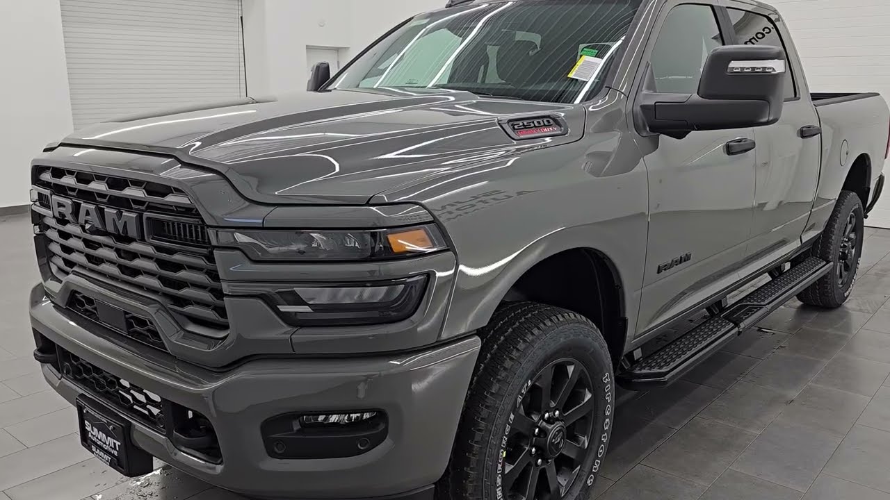 2026 RAM 2500 BIG HORN LEVEL 2 PLUS NIGHT HEMI CERAMIC GRAY 4K WALKAROUND 26T45 ПРОДАНО!