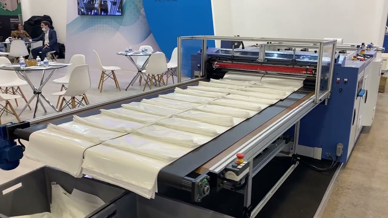BSF-1200 FLYING KNIFE BOTTOM SEALING MACHINE UP TO 150 CYCLES/MINUTE AT PLASTIMAGEN 2022 IN MEXICO