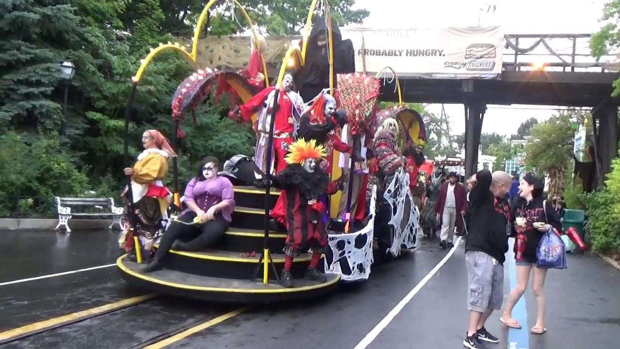 The Uprising Parade (9/21)- Six Flags Great America Fright Fest 2019