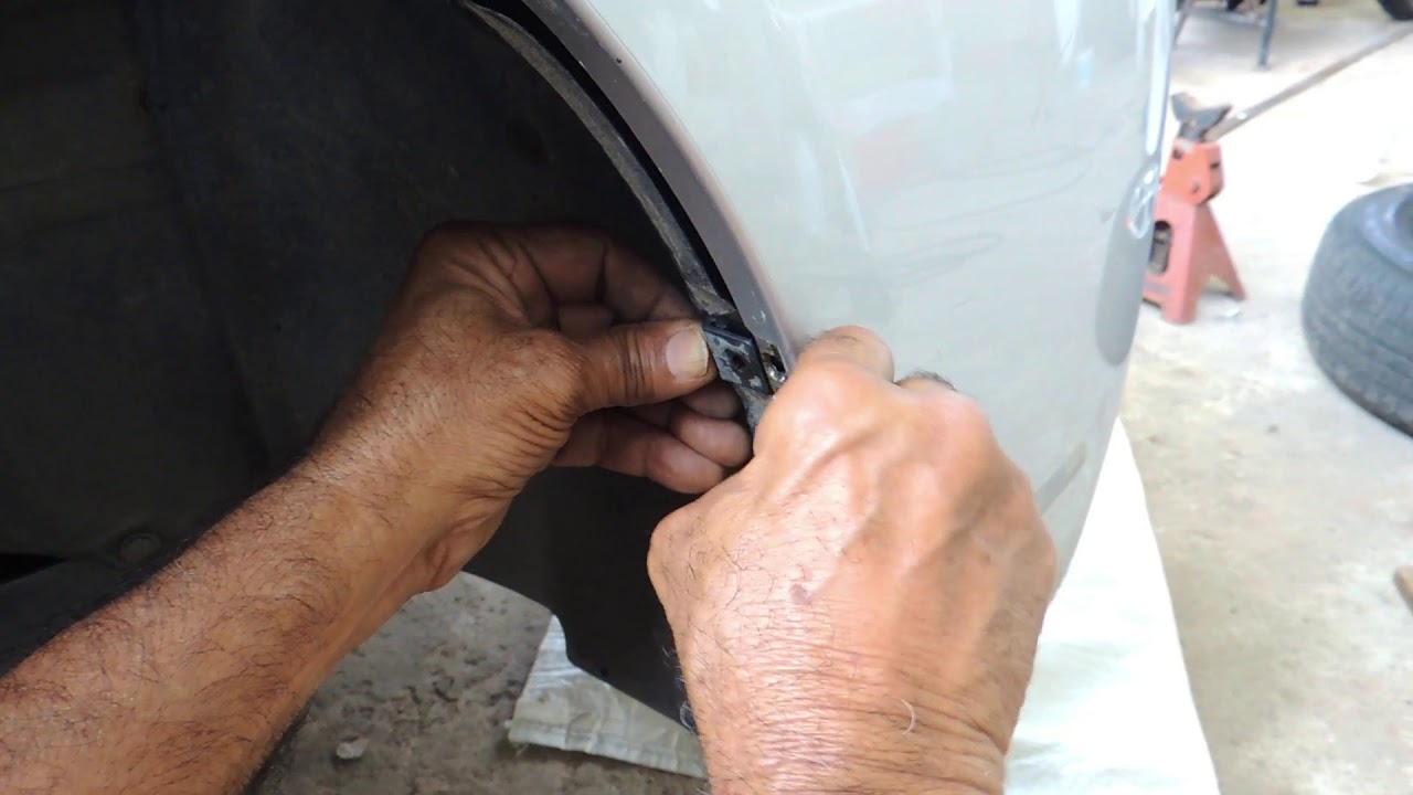 Toyota Prius Front Windshield Washer Pump Replacement