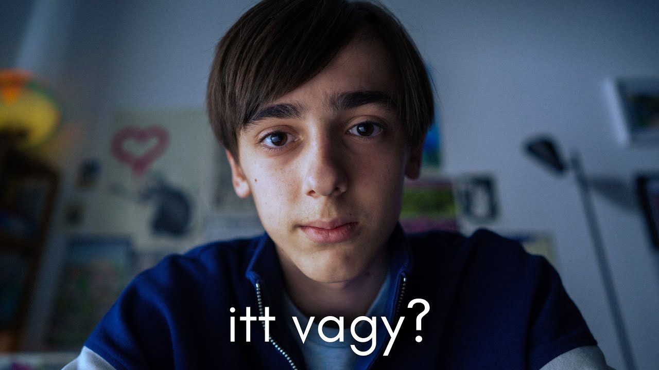 itt vagy?