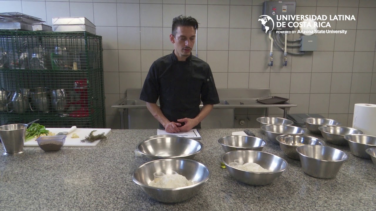 Desarrollo de Habilidades en Panadería Clase 2 Escuela de Gastronomía