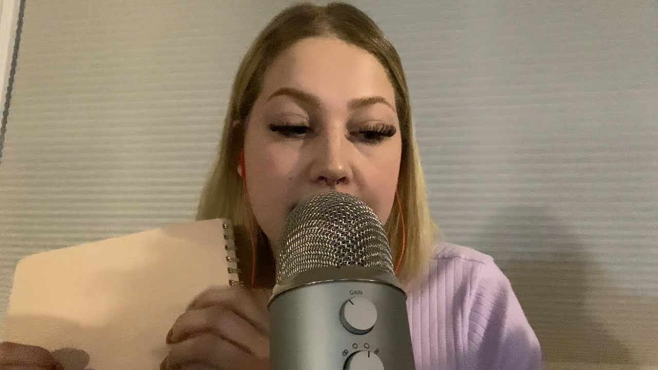 ASMR Asking you random questions (whispers for sleep)😴💕