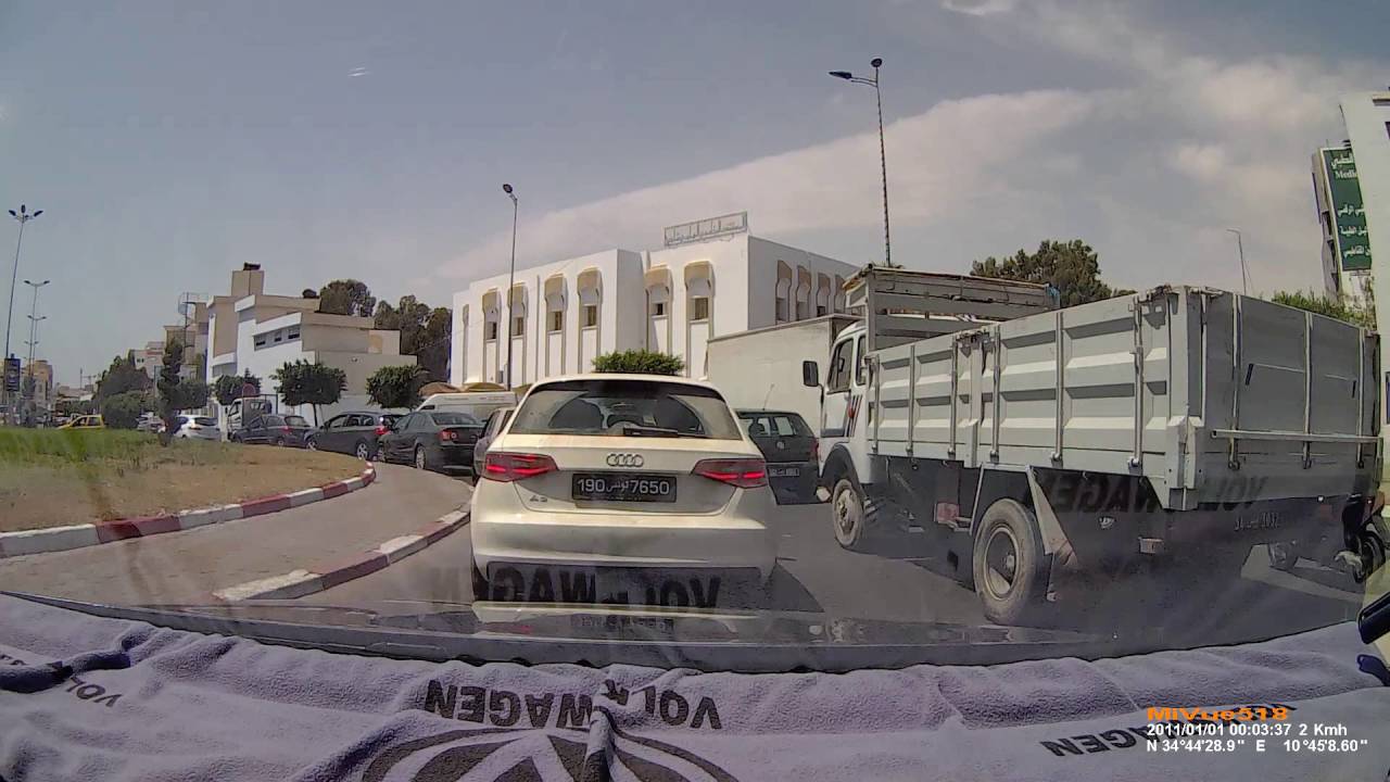 Sfax City, Tunisia : Ploughing through the traffic jam - صفاقس و الإختناق المروري